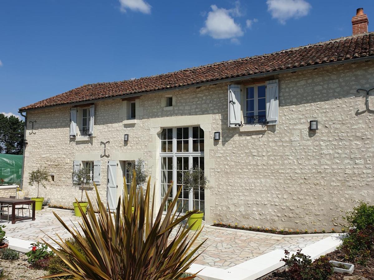 Bed and Breakfast La Tour Du Raygnier Verneuil-le-Chateau Екстер'єр фото