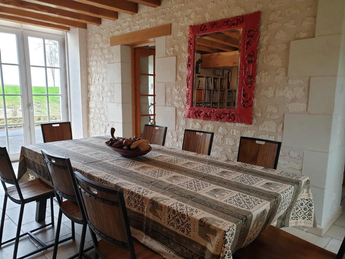 Bed and Breakfast La Tour Du Raygnier Verneuil-le-Chateau Екстер'єр фото